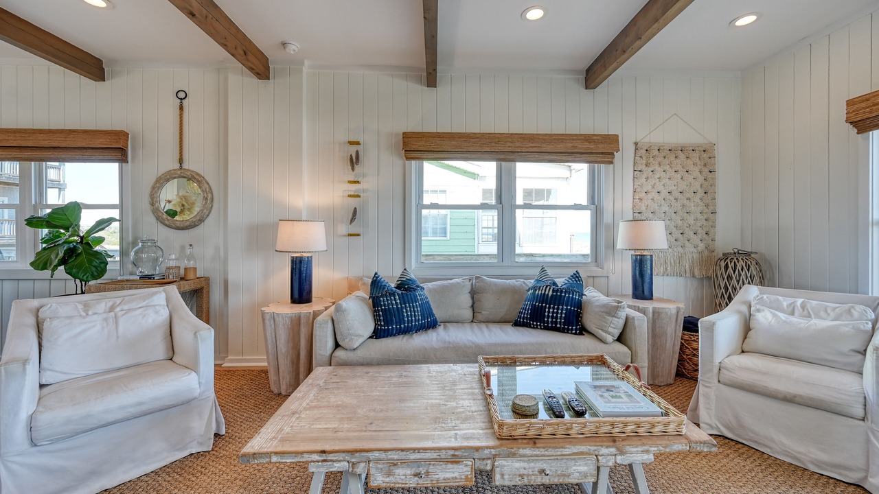 Photo of Livingroom in North Topsail Beach