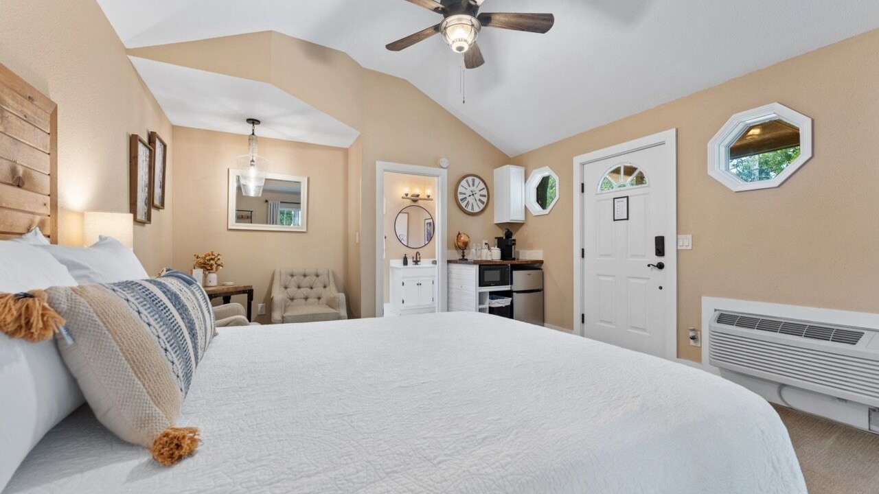 Photo of Bedroom in Branson