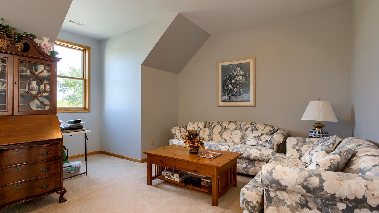 Photo of Livingroom in Holmesville