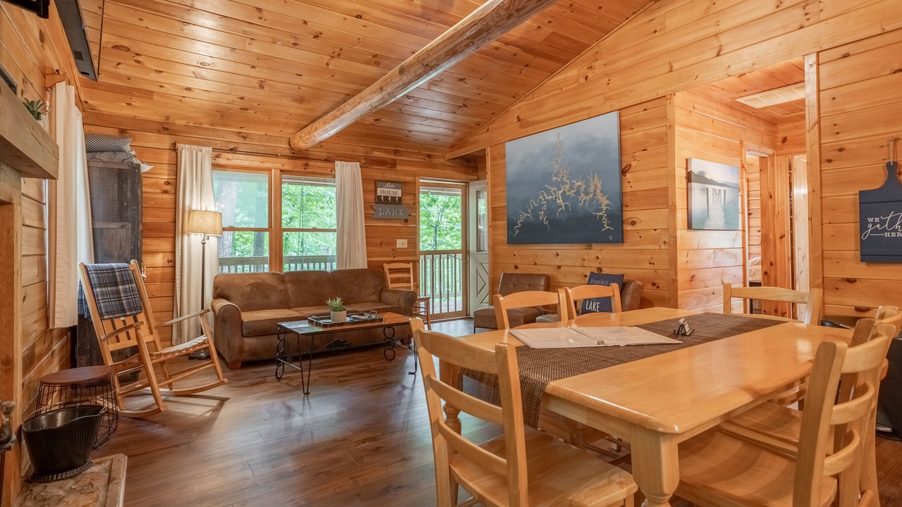 Photo of Livingroom in Shell Knob