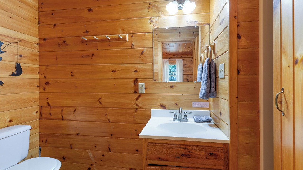 Photo of Bathroom in Shell Knob