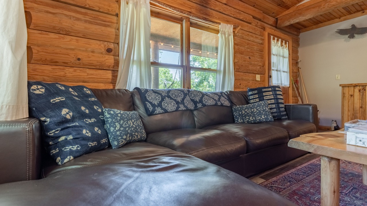 Photo of Livingroom in Shell Knob