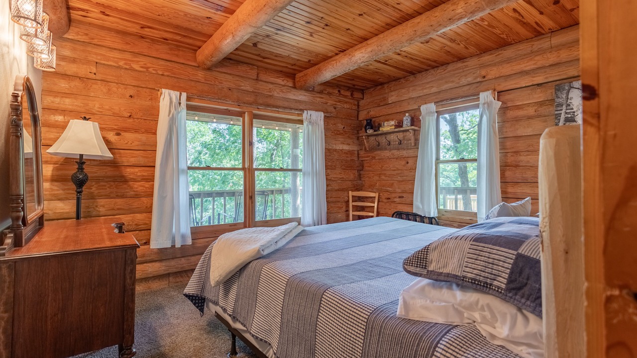 Photo of Bedroom in Shell Knob