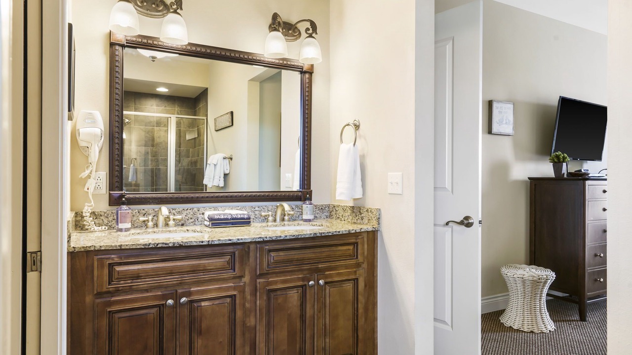 Photo of Bathroom in Branson