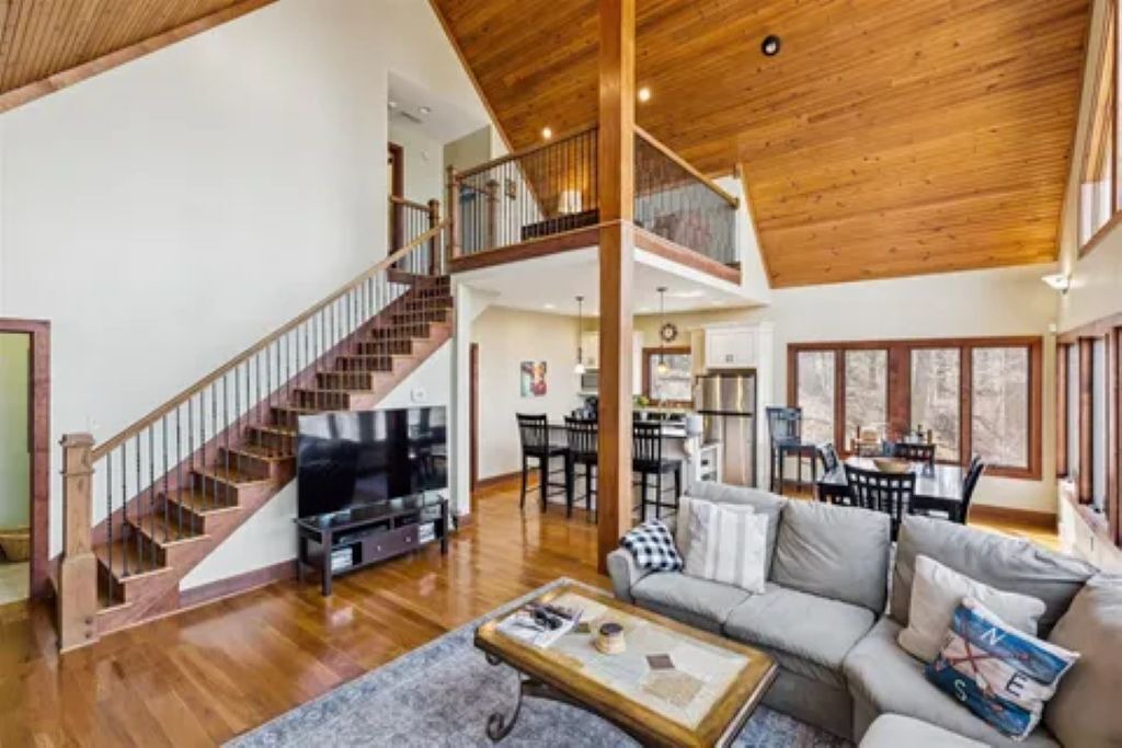 Photo of Livingroom in Scottsville
