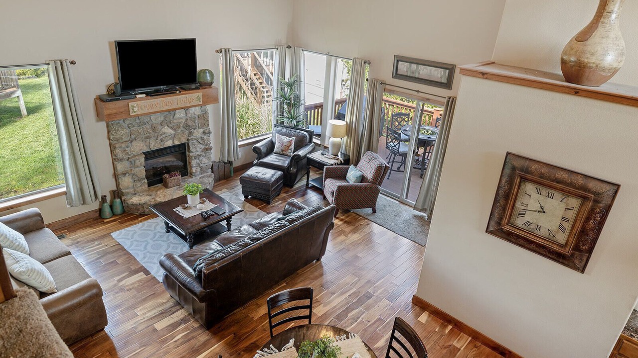 Photo of Livingroom in Hollister