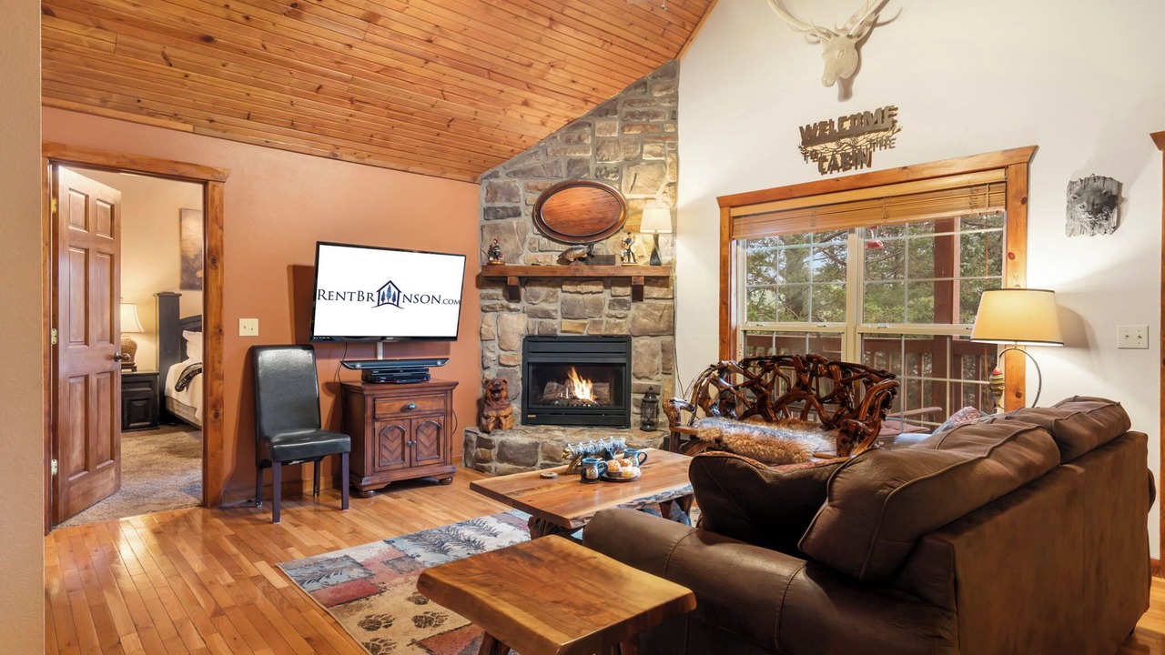 Photo of Livingroom in Branson West