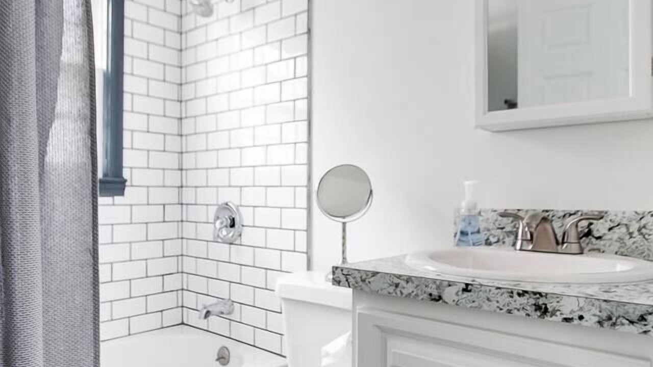 Photo of Bathroom in Buechel