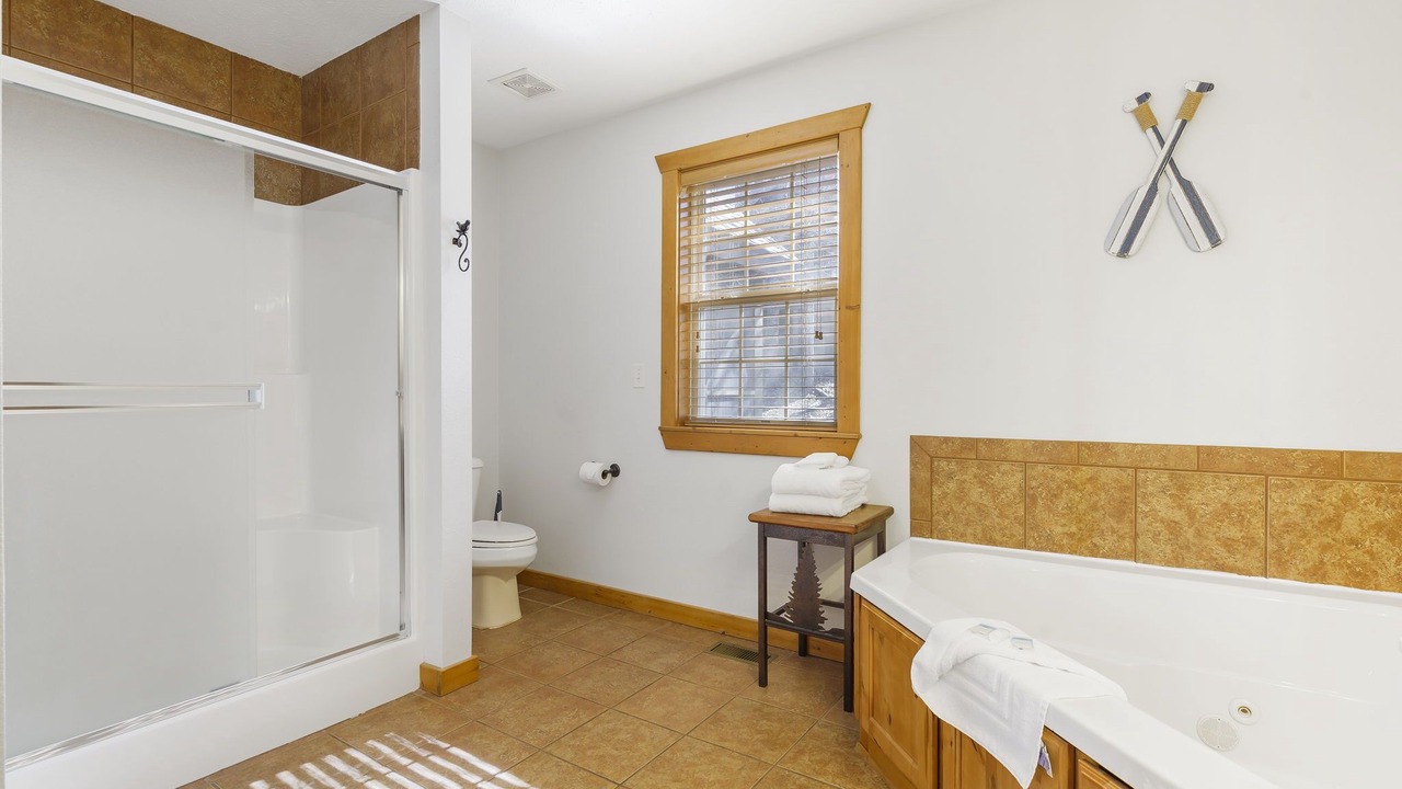 Photo of Bathroom in Reeds Spring
