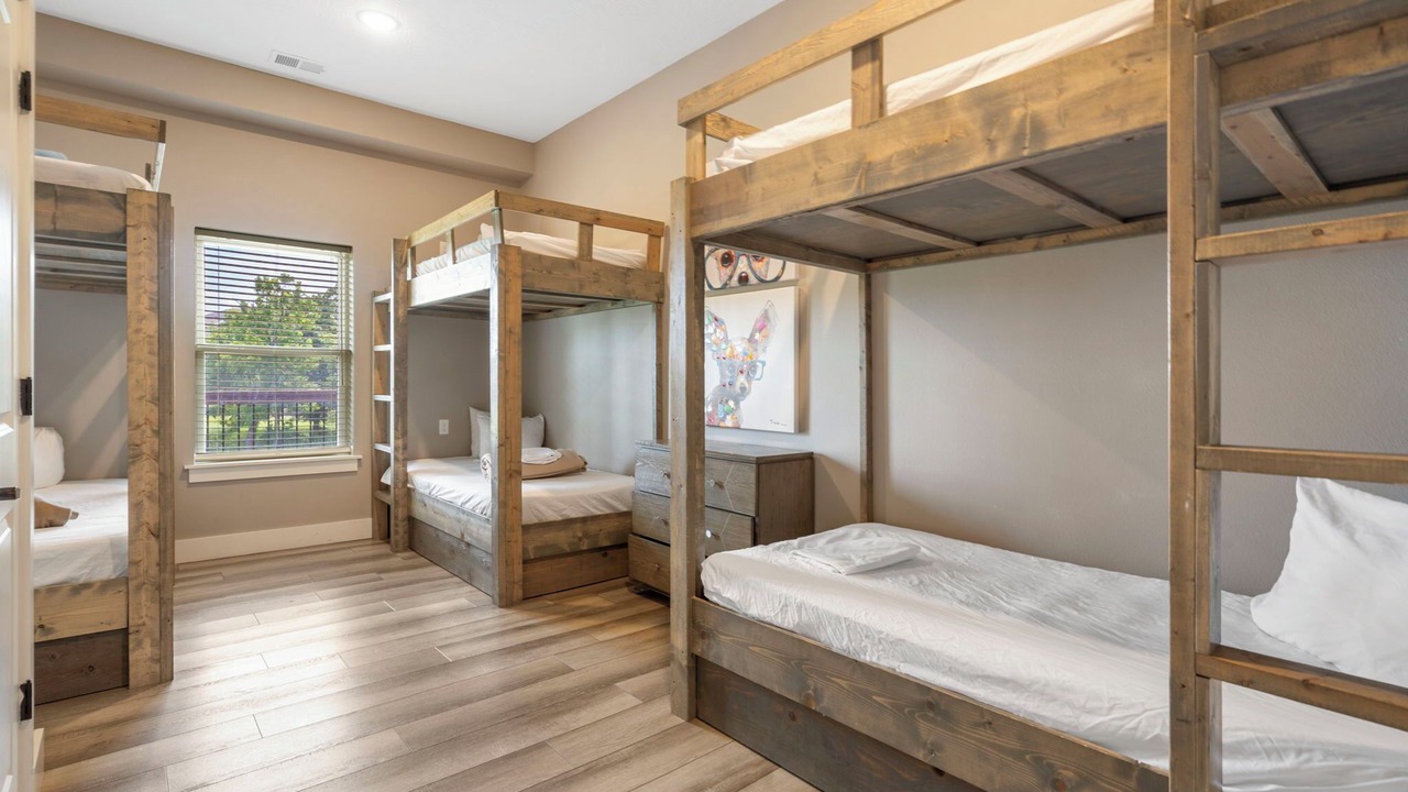 Photo of Bedroom in Branson Theater District