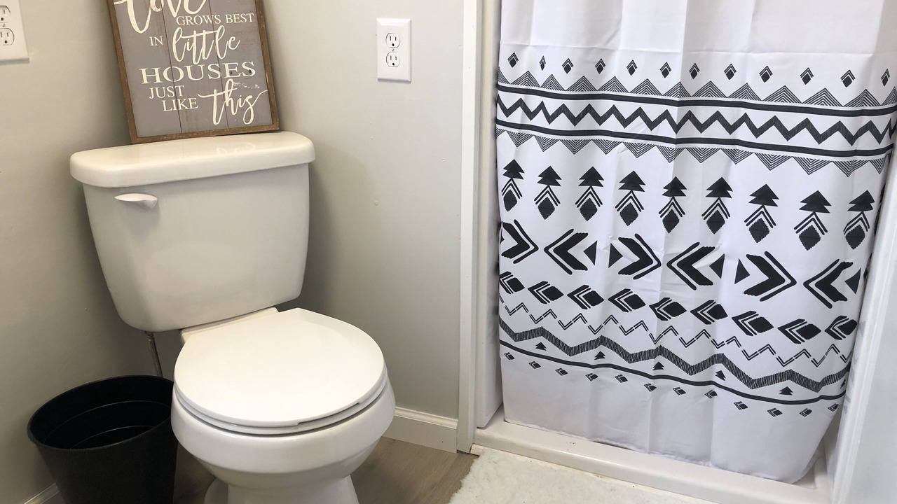 Photo of Bathroom in Hillview