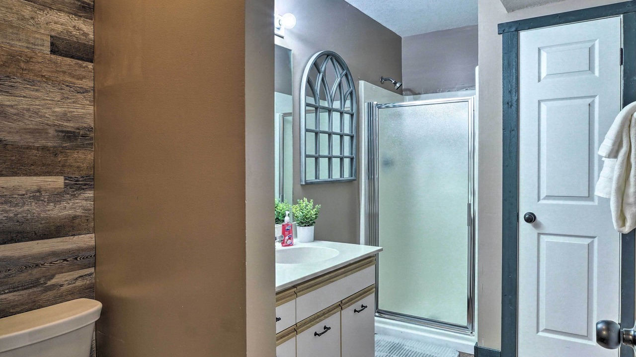 Photo of Bathroom in Branson