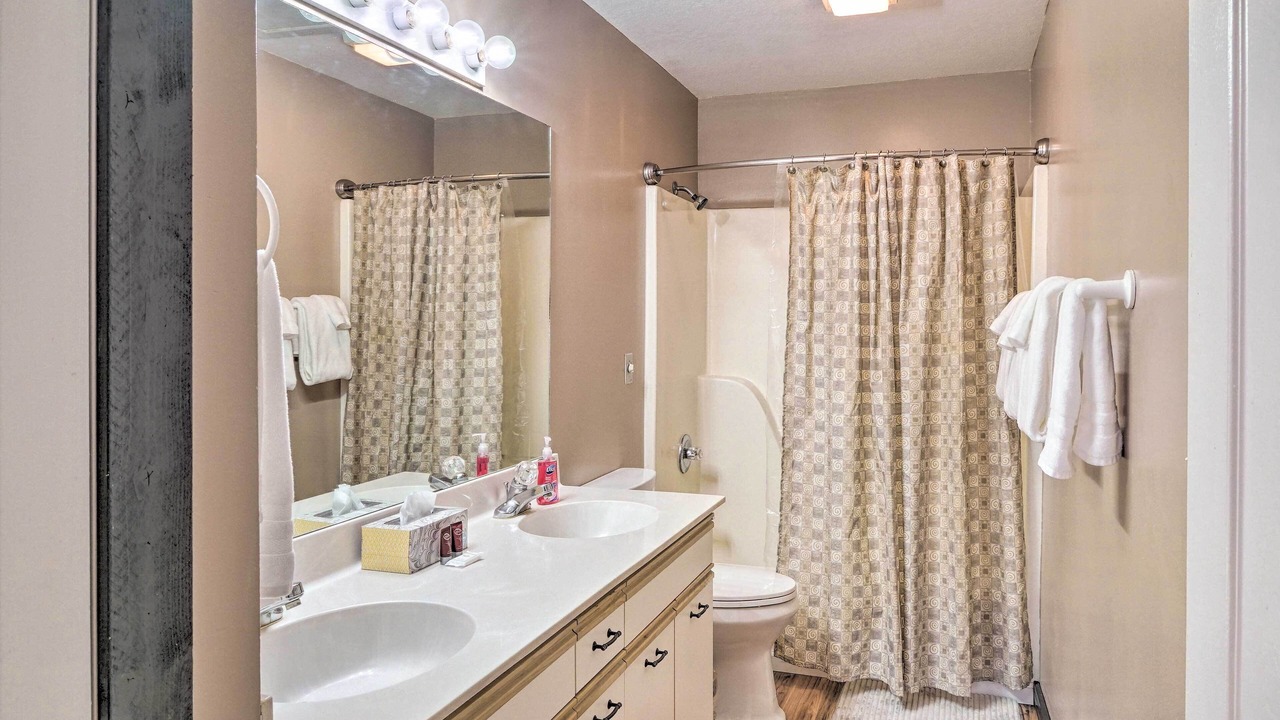 Photo of Bathroom in Branson