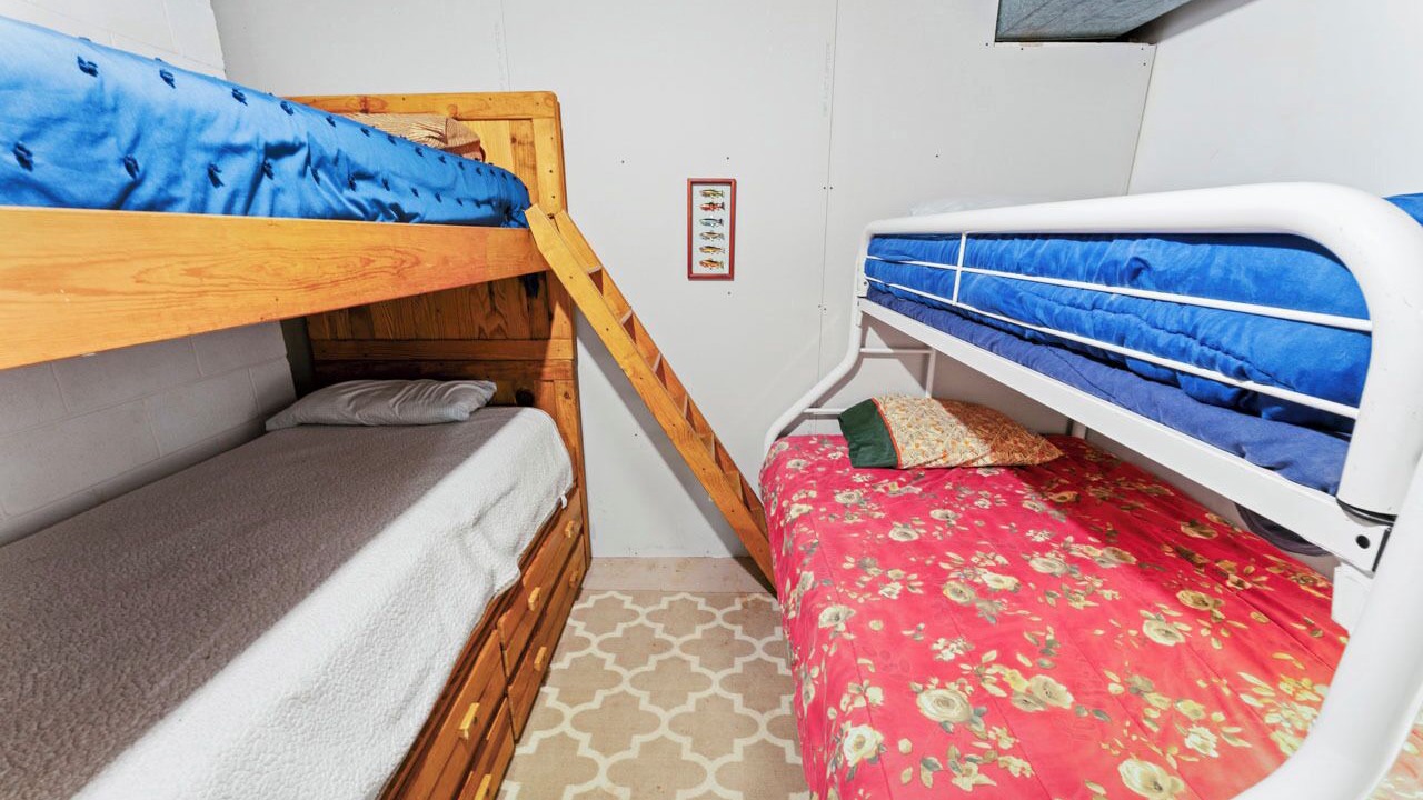 Photo of Bedroom in Shell Knob