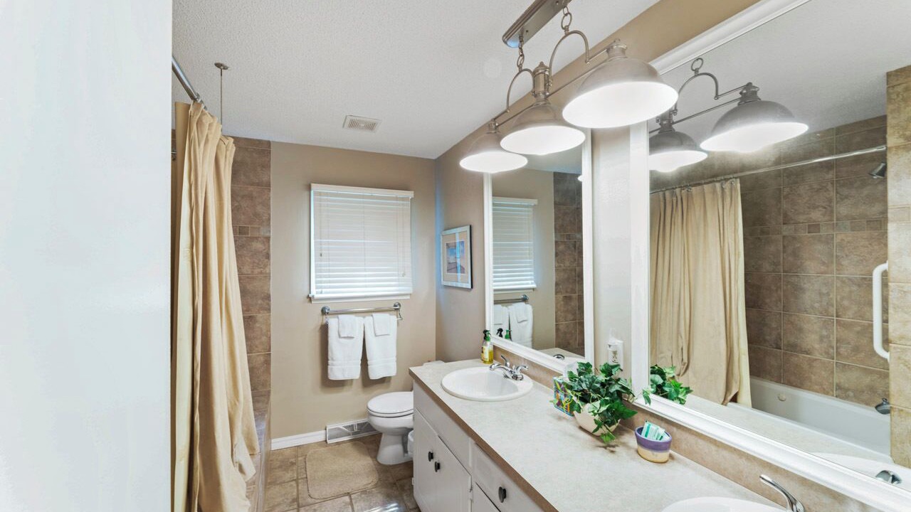 Photo of Bathroom in Shell Knob