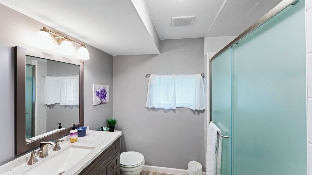 Photo of Bathroom in Shell Knob