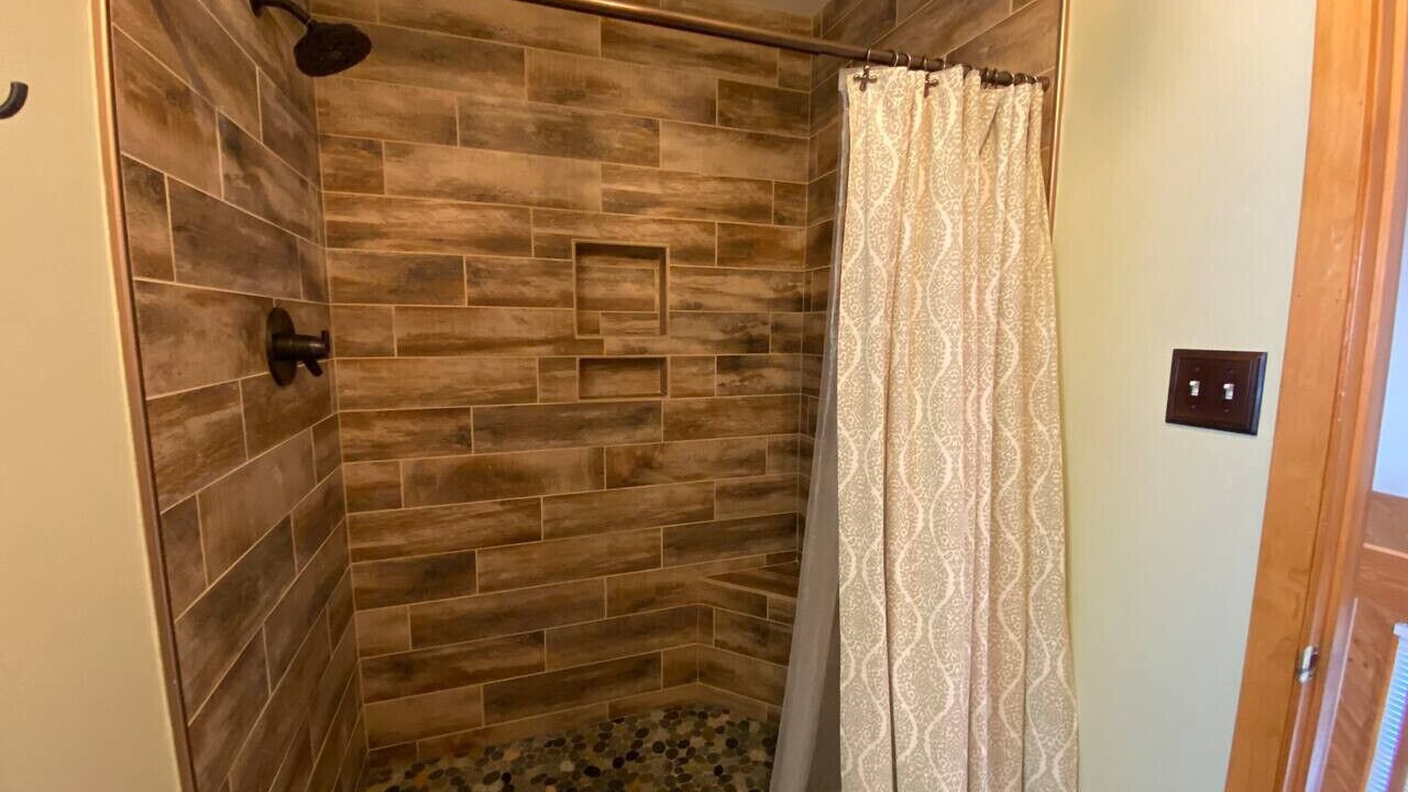 Photo of Bathroom in Nags Head