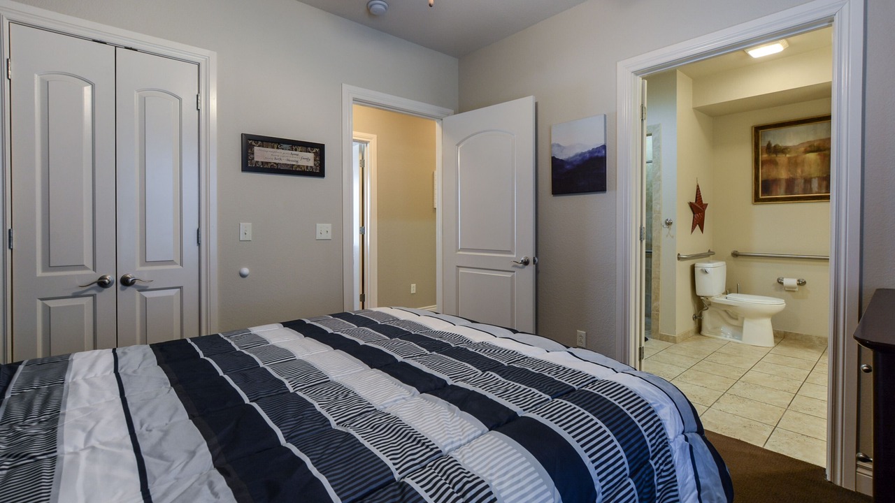 Photo of Bedroom in Branson