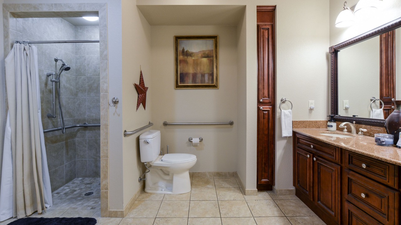 Photo of Bathroom in Branson