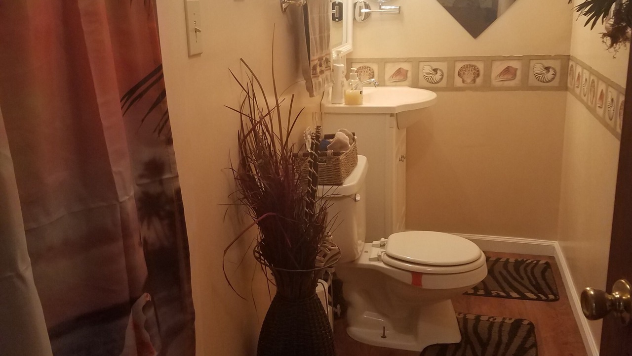 Photo of Bathroom in Ashley Oaks