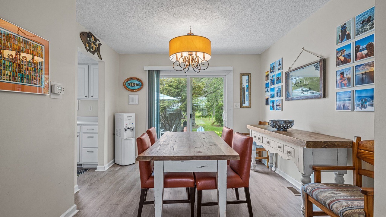 Photo of Livingroom in Harkers Island