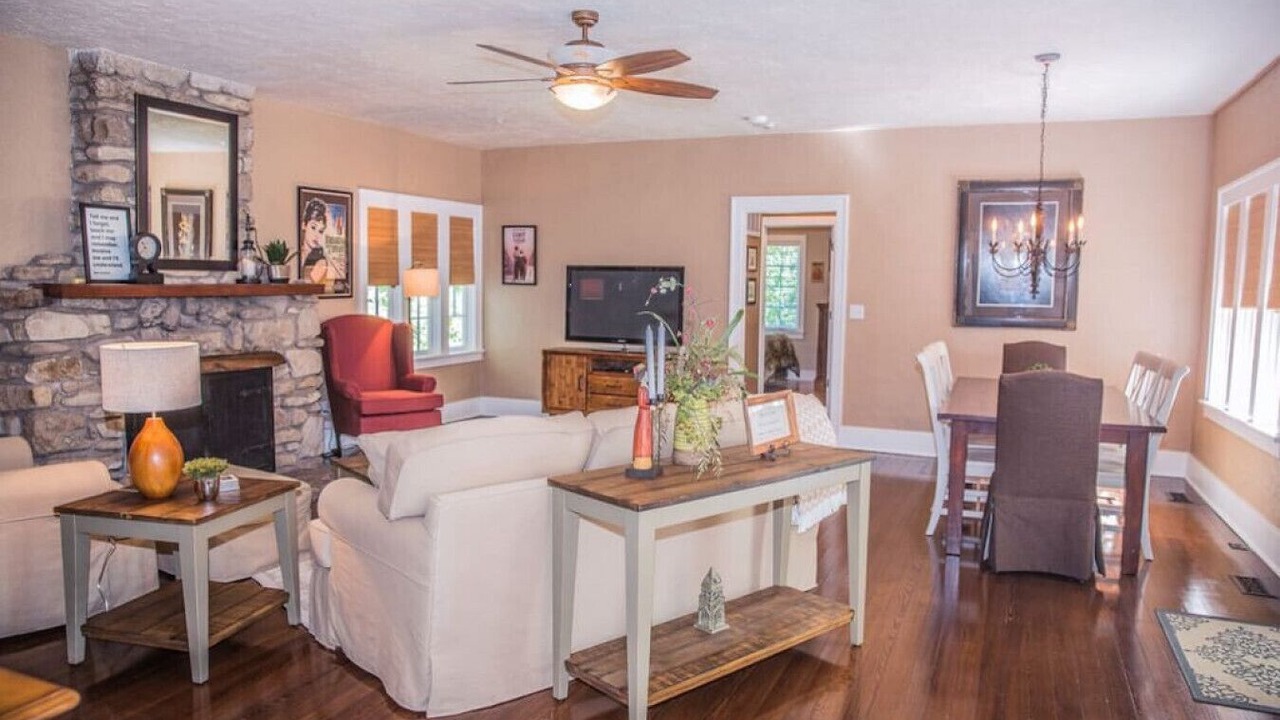 Photo of Livingroom in Downtown Branson