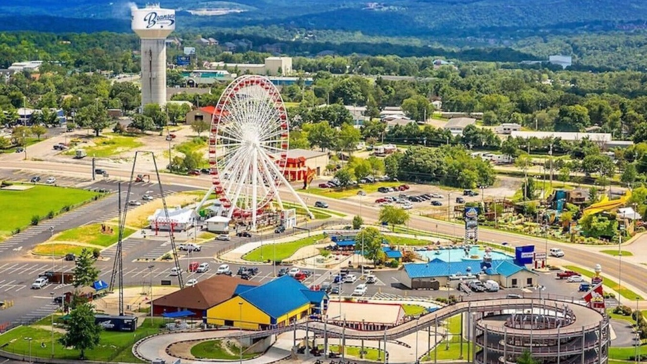 Photo of Others in Downtown Branson