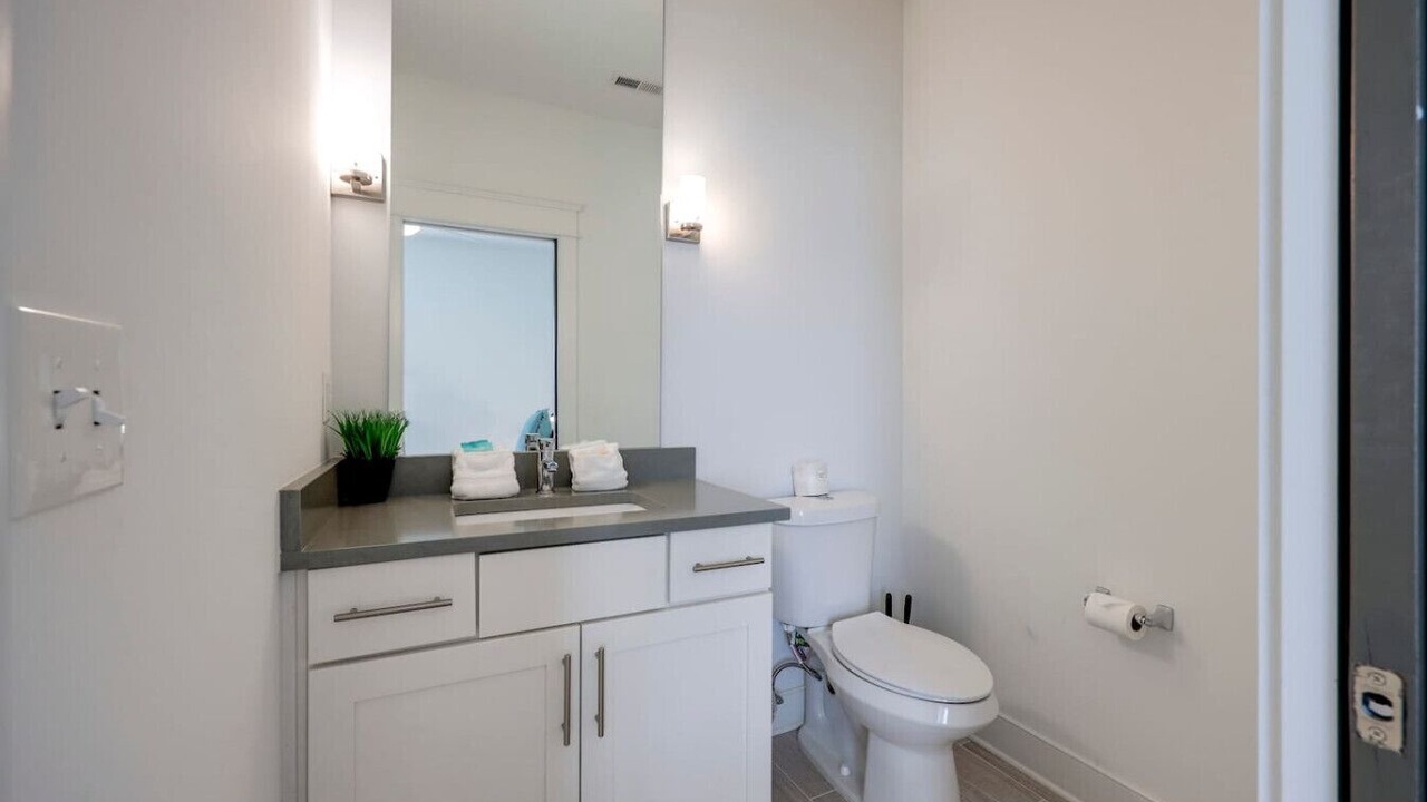 Photo of Bathroom in Charlotte Park