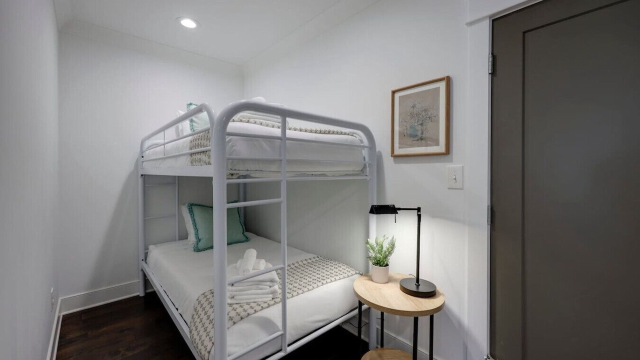 Photo of Bedroom in Charlotte Park