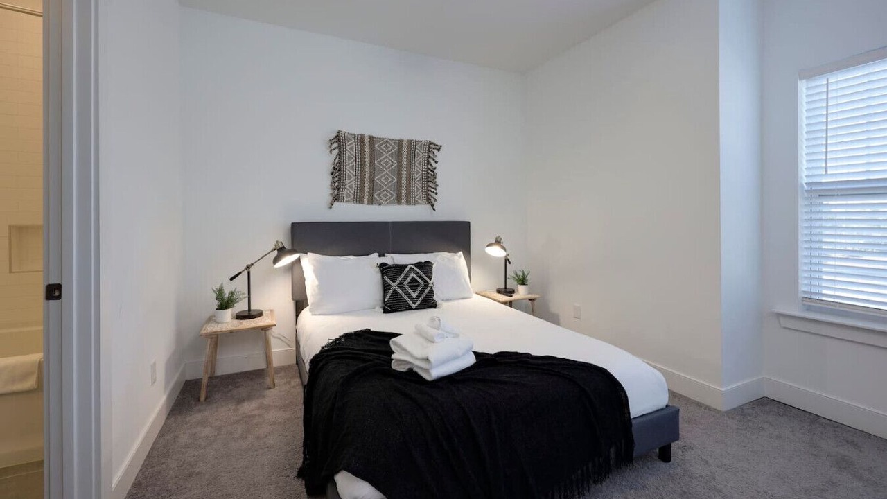 Photo of Bedroom in Charlotte Park