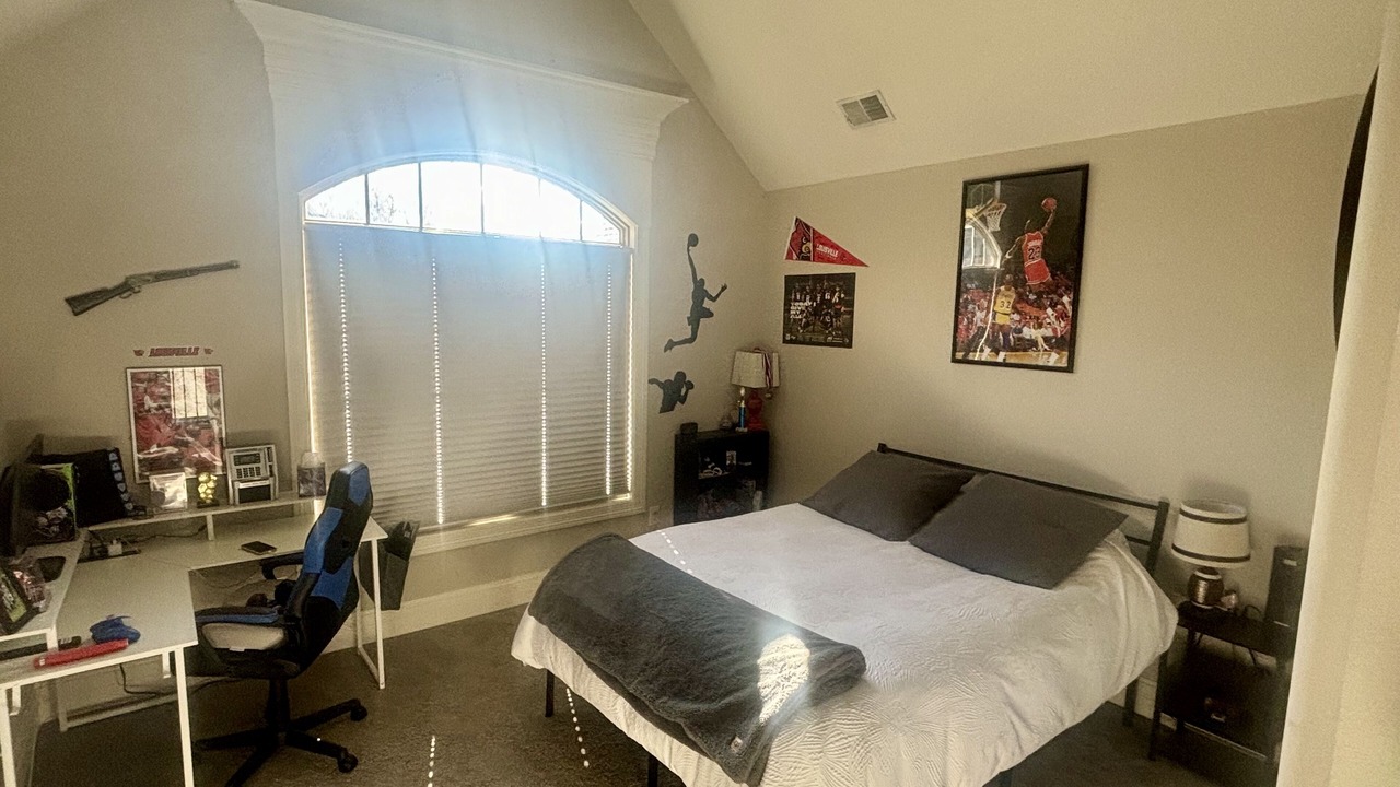 Photo of Bedroom in Buechel