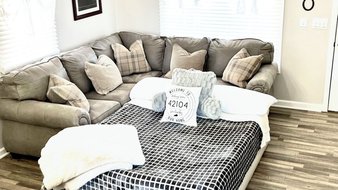 Photo of Bedroom in Drake