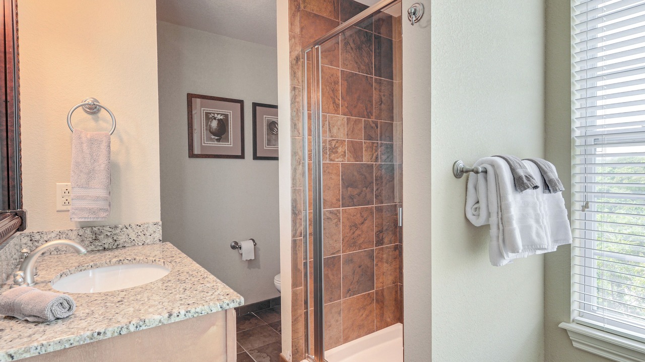Photo of Bathroom in Branson