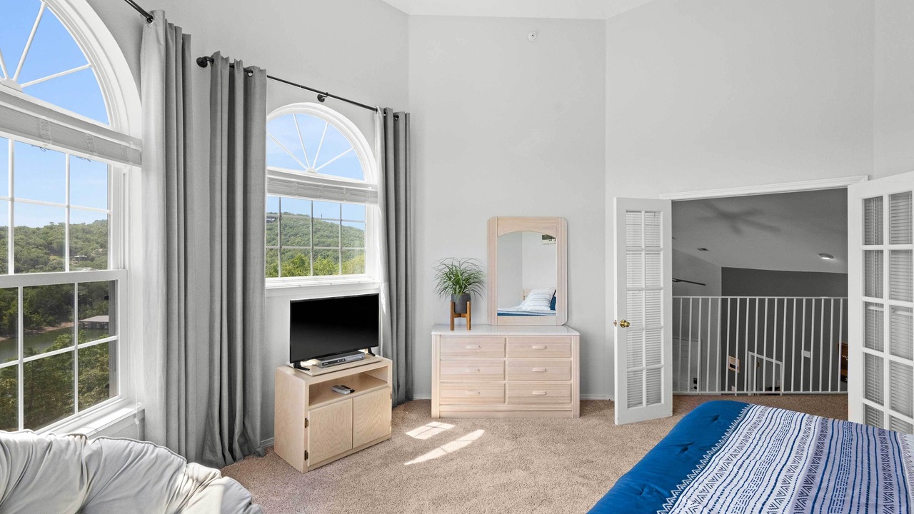 Photo of Bedroom in Kimberling City