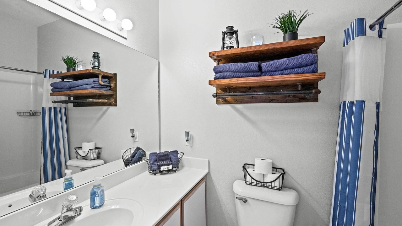 Photo of Bathroom in Kimberling City