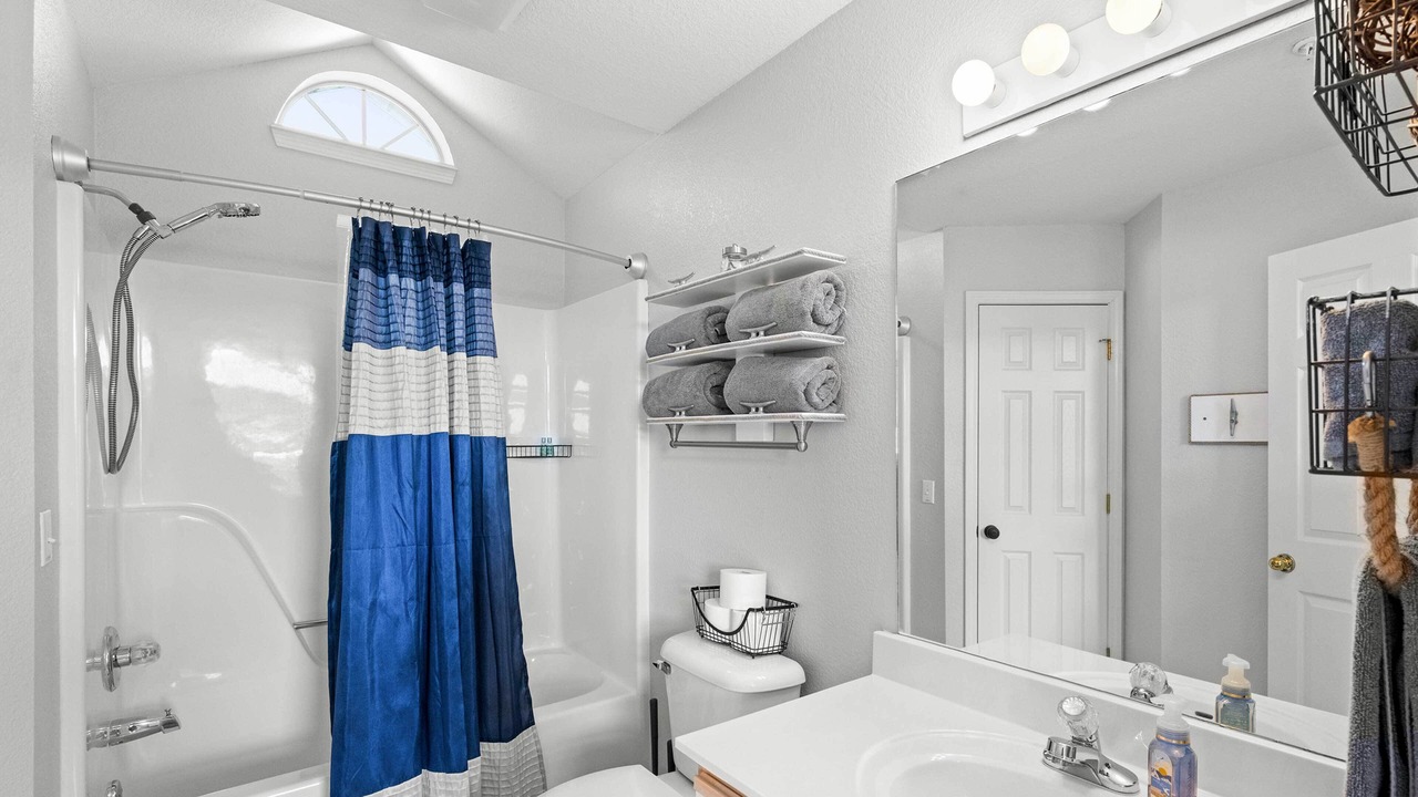 Photo of Bathroom in Kimberling City