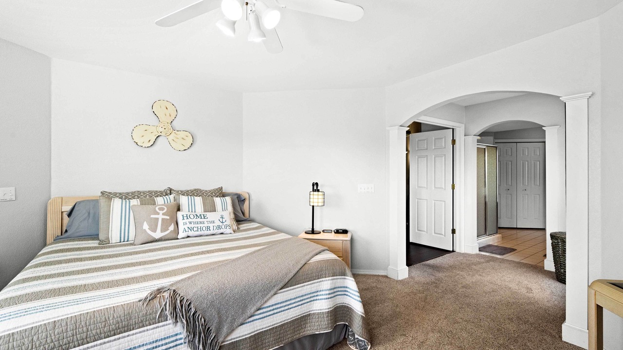 Photo of Bedroom in Kimberling City