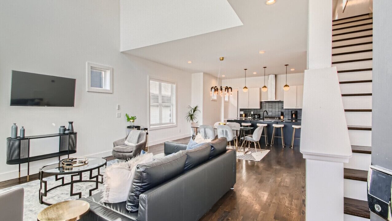 Photo of Livingroom in Berry Hill