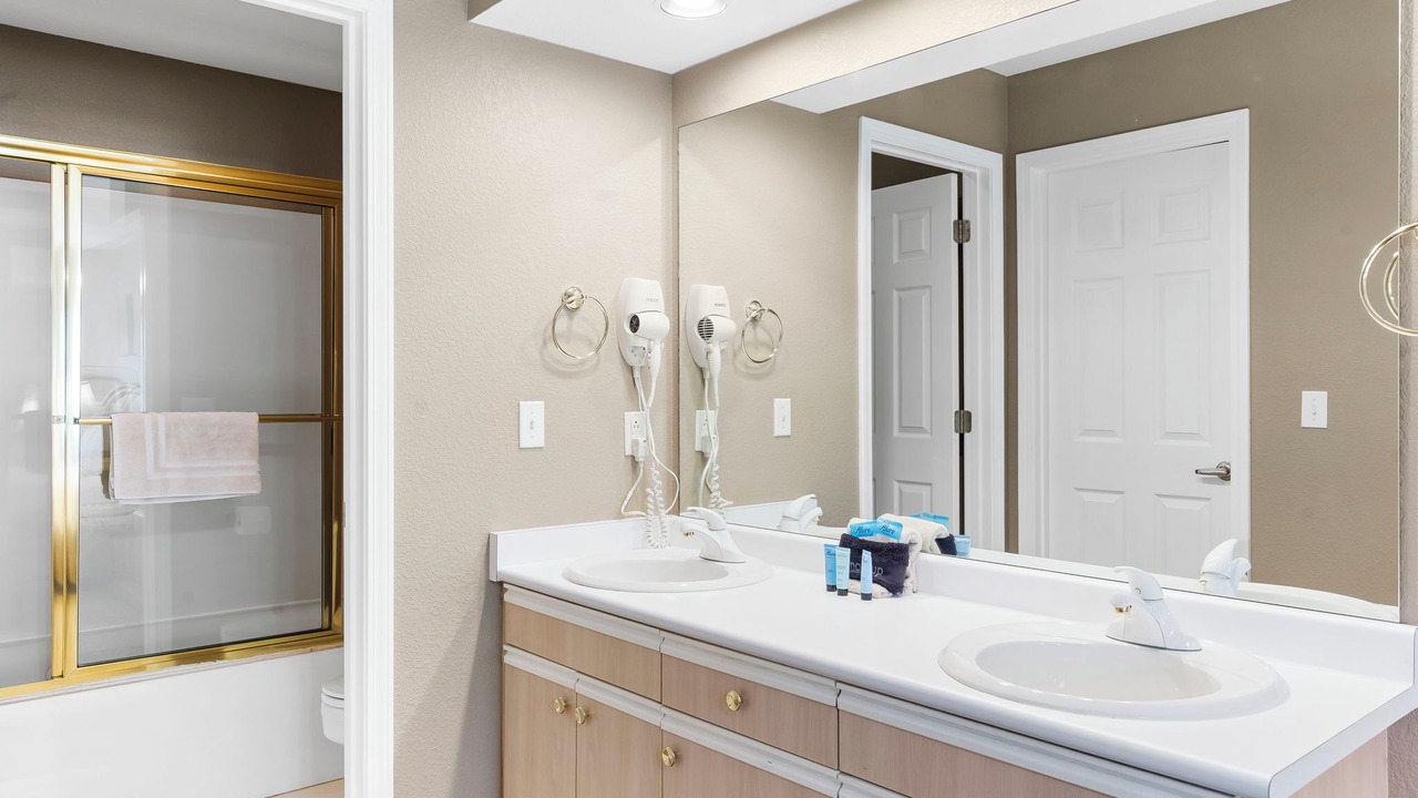 Photo of Bathroom in Branson