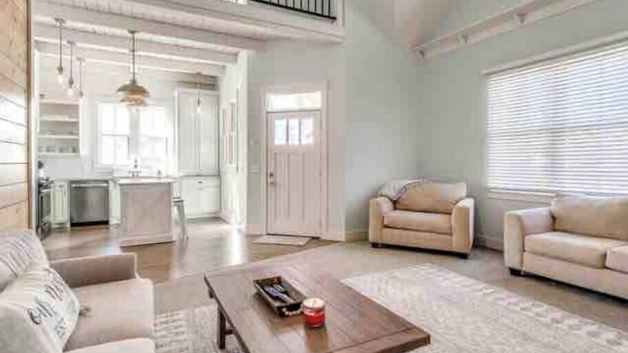 Photo of Livingroom in Carlton Landing