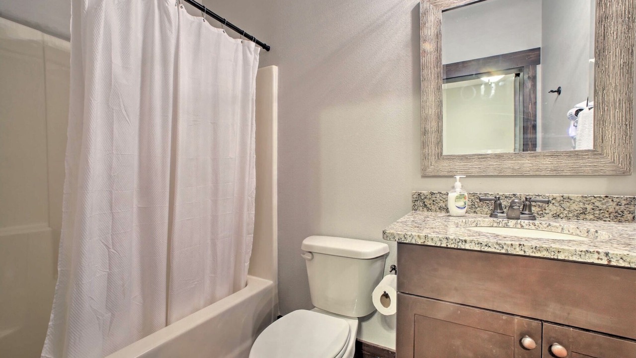Photo of Bathroom in Lampe