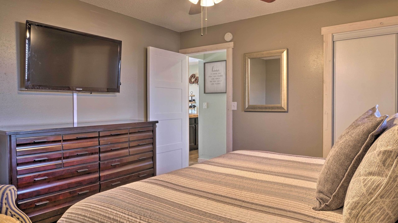 Photo of Others in Notch Estates