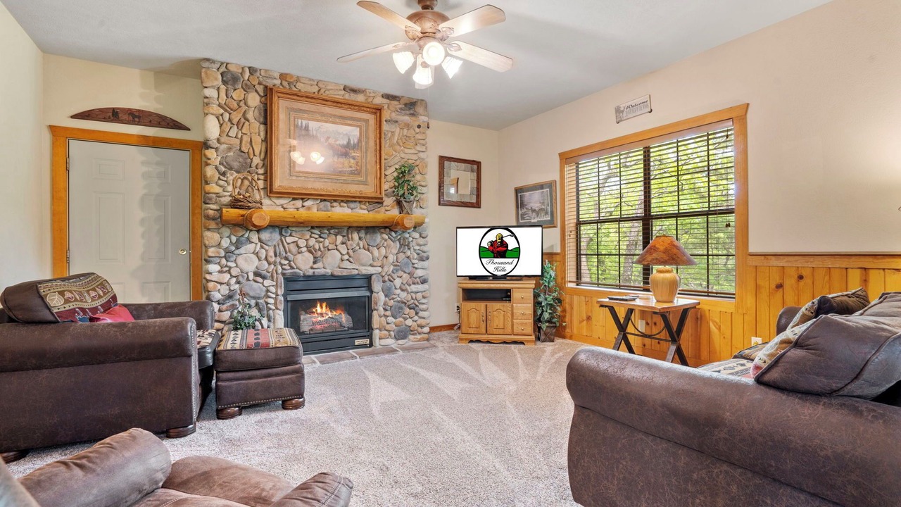 Photo of Livingroom in Branson Theater District