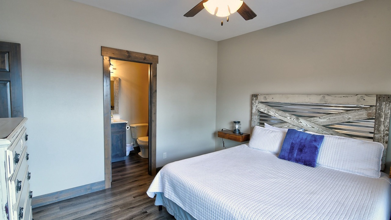 Photo of Bedroom in Lampe