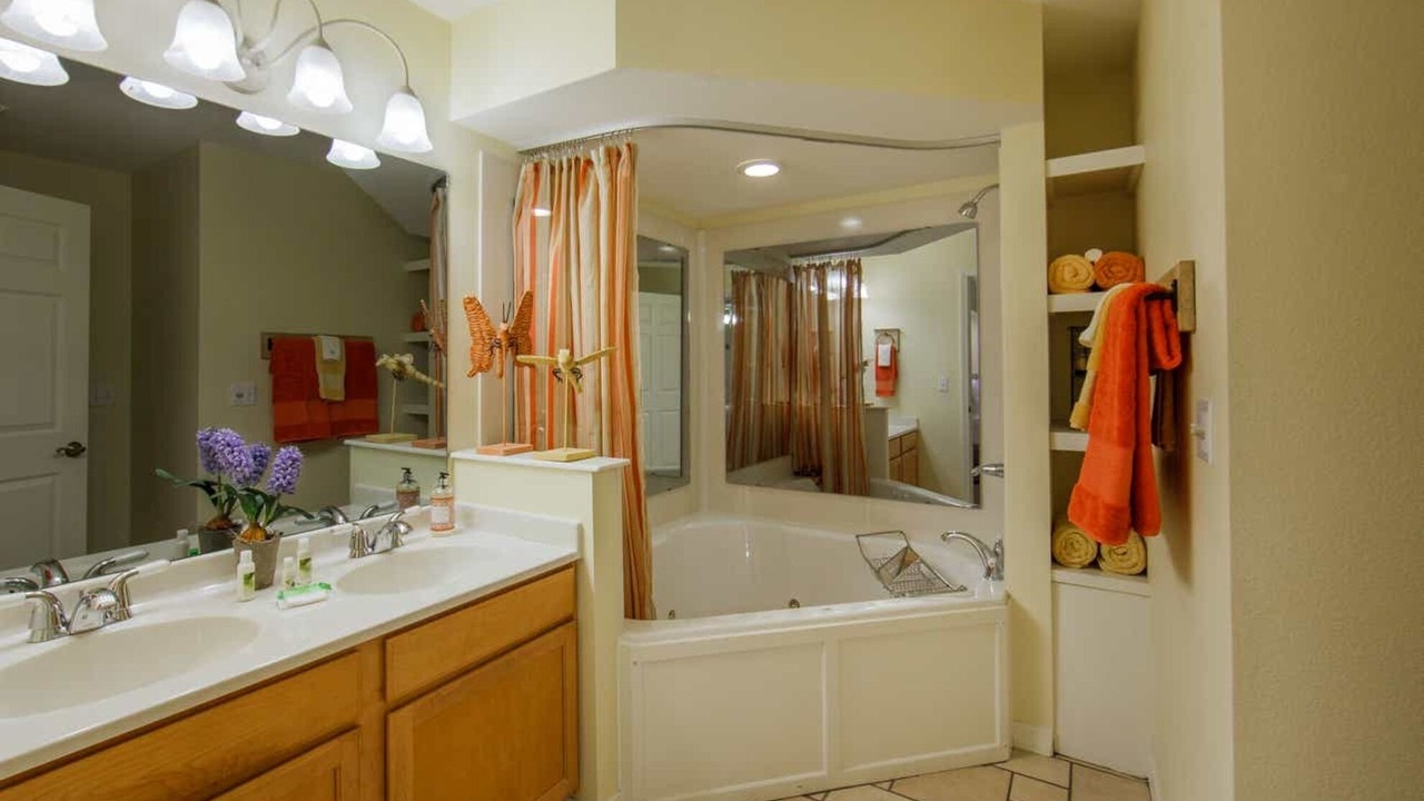 Photo of Bathroom in Branson