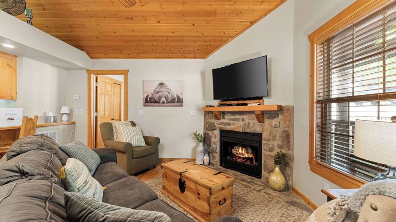 Photo of Livingroom in Reeds Spring