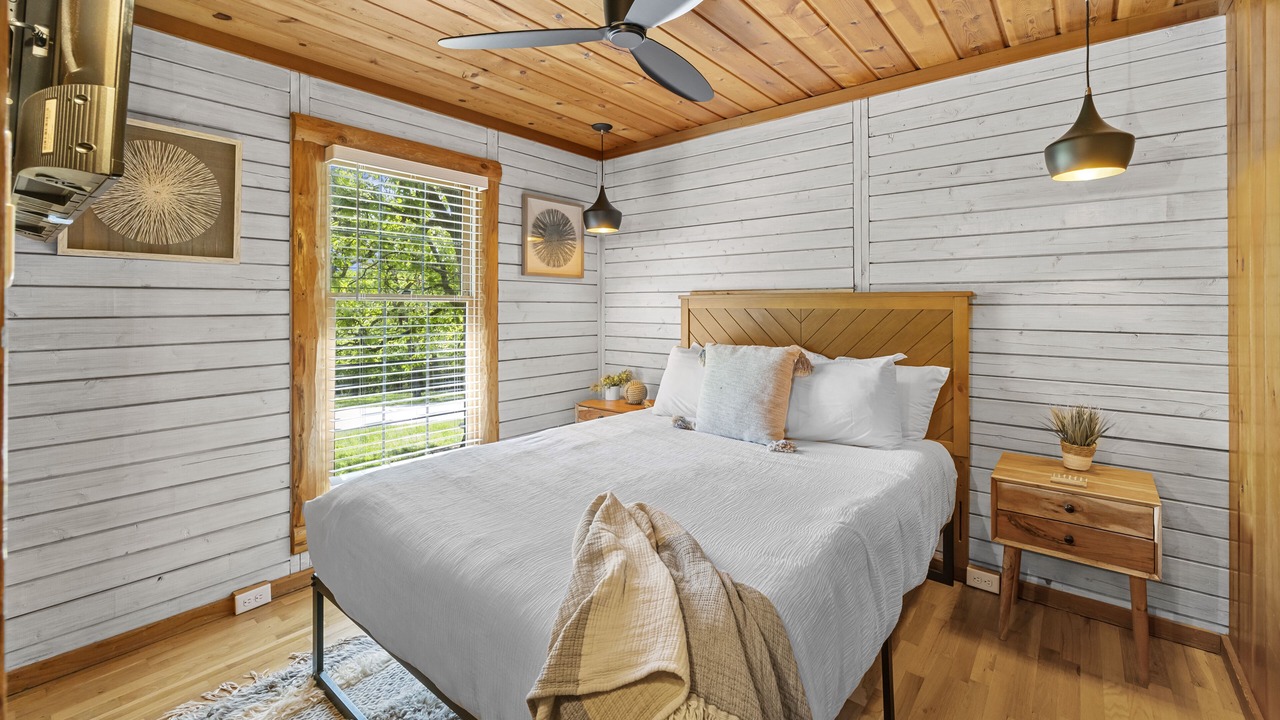 Photo of Bedroom in Indian Point