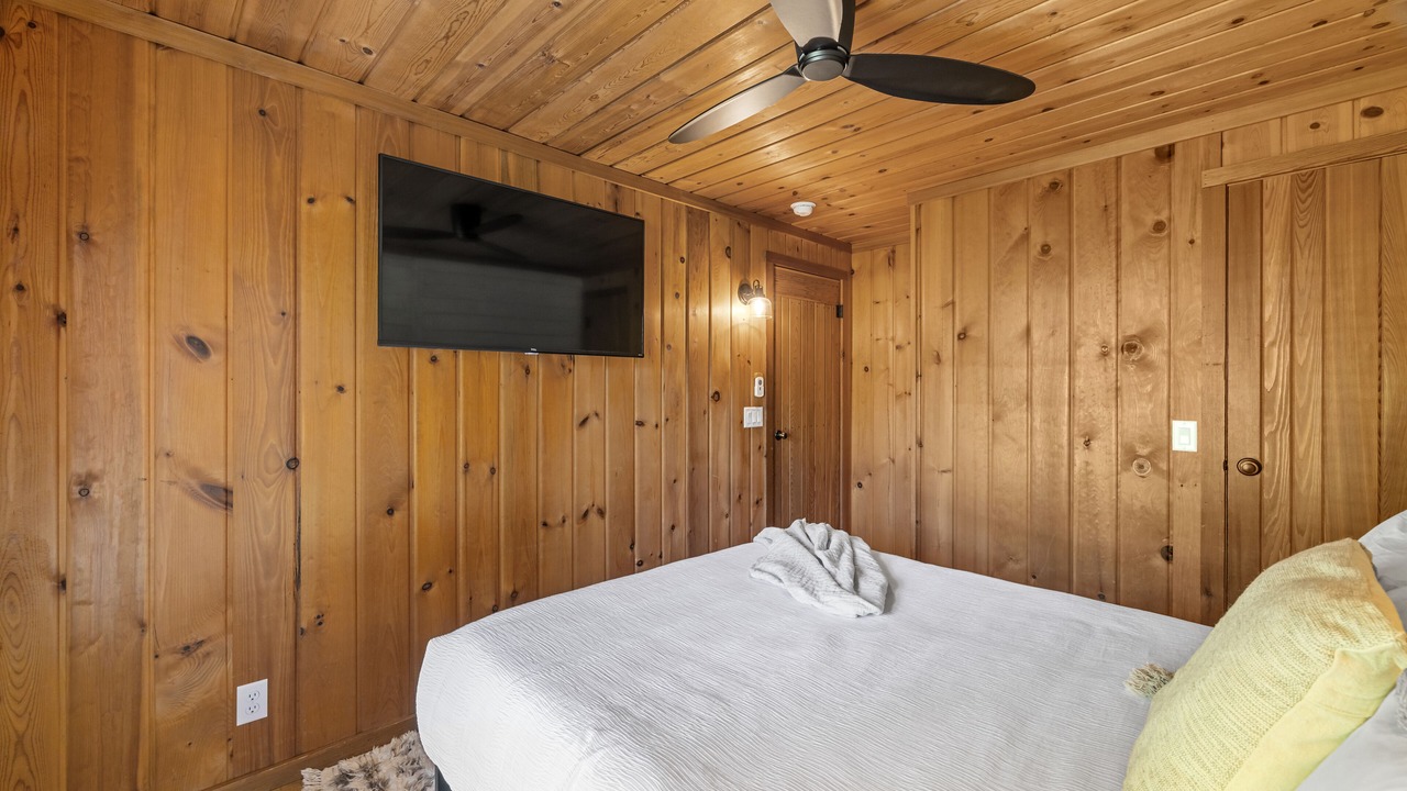 Photo of Bedroom in Indian Point