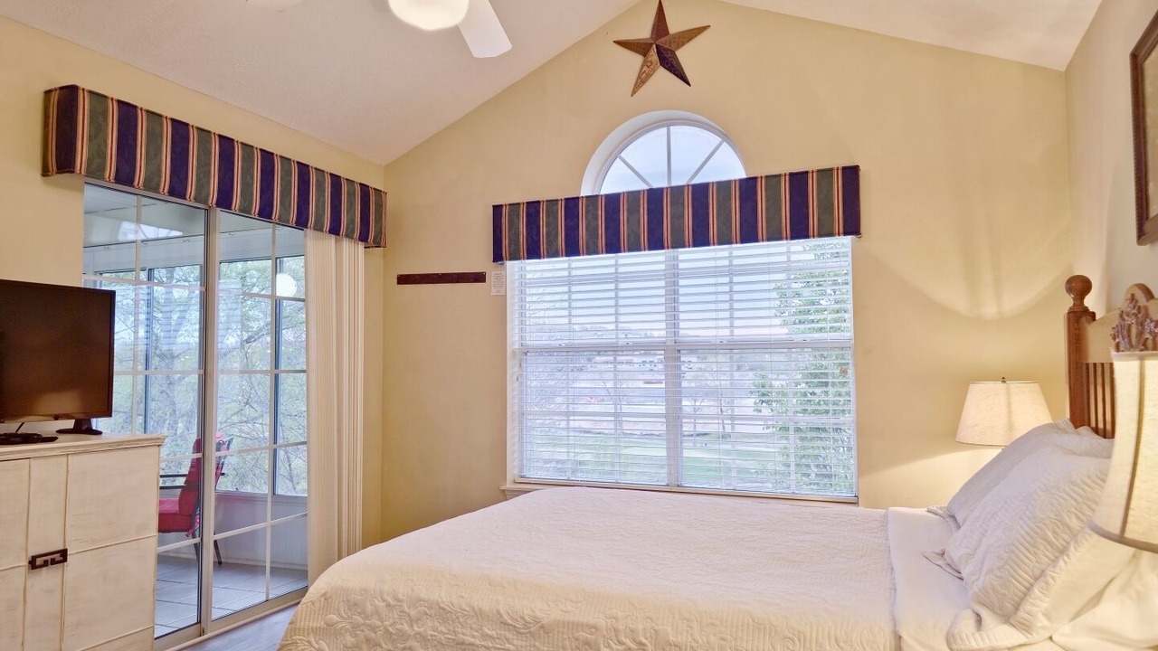 Photo of Bedroom in Branson