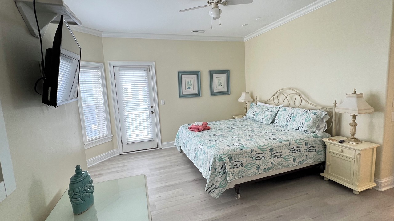 Photo of Bedroom in North Topsail Beach